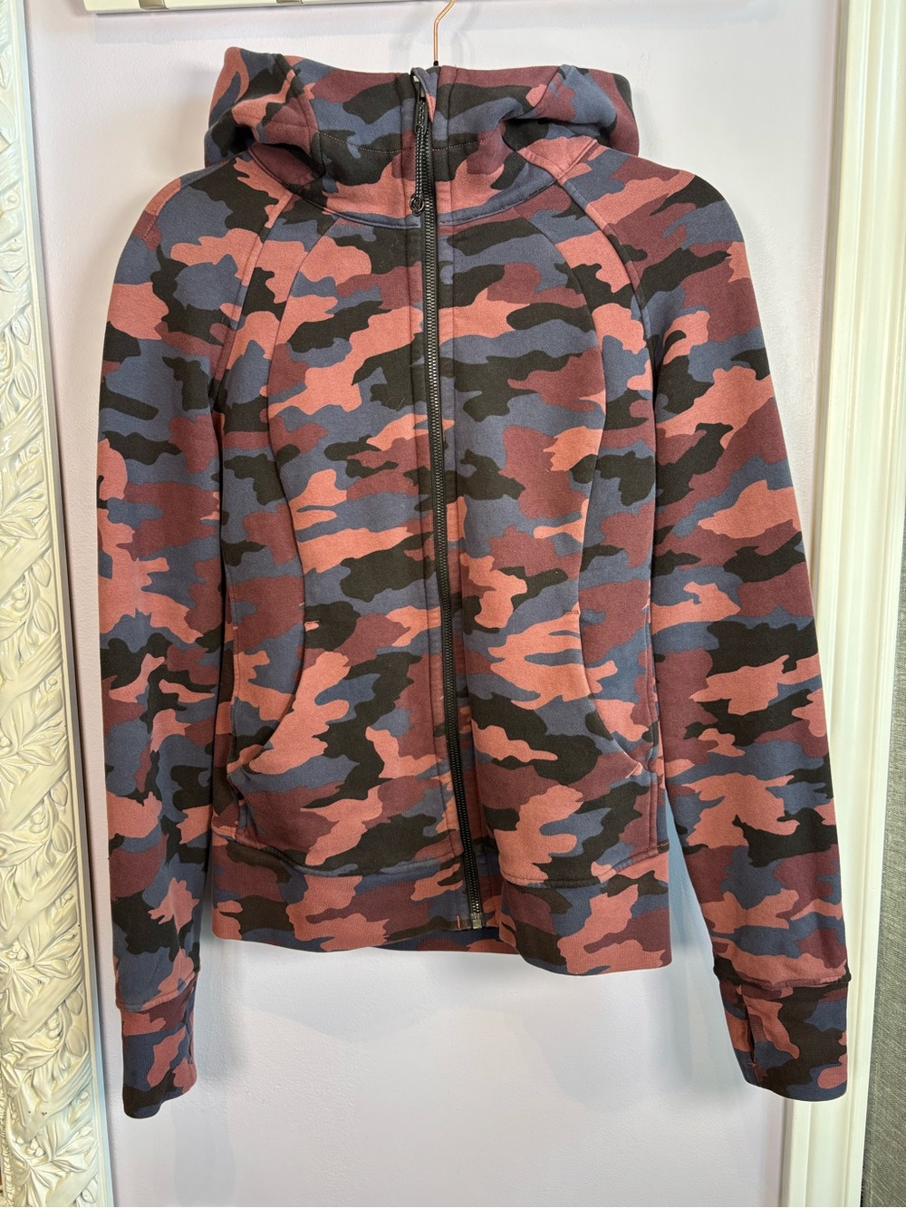 lululemon athletica Scuba Full Zip Hoodie in Heritage 365 Camo Sea Print Size 4